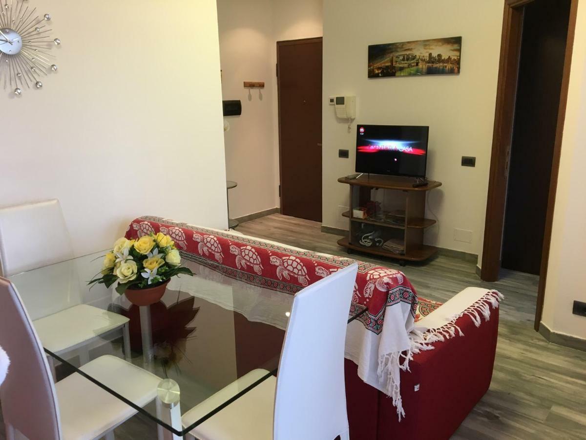 Accogliente Bilocale Apartment Novara Luaran gambar
